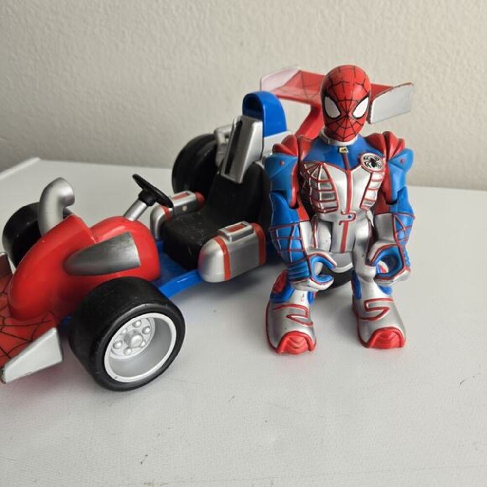 2004 Marvel Spiderman Race Car Roll‎ It Back and Let It Drive Toy Biz